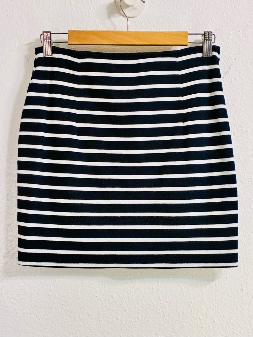 Abercrombie & Fitch Striped Stretch Navy Blue White Pencil Skirt Womens Sz.L